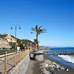 Апартаменты Cozy In Bastia Di Albenga
